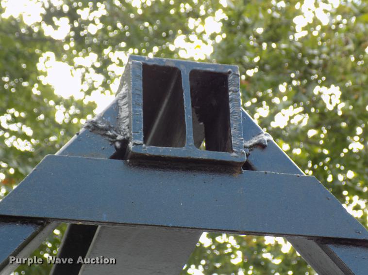 image for item DD3474 Propane tank lift