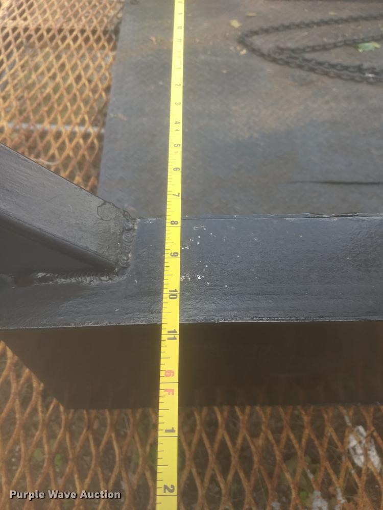 image for item DD3474 Propane tank lift