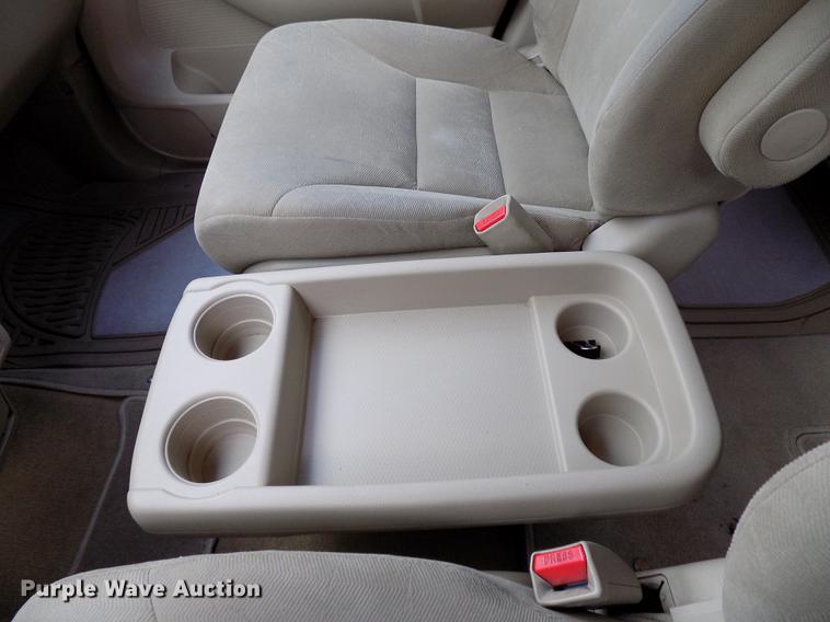 image for item DD3482 2008 Honda Odyssey van