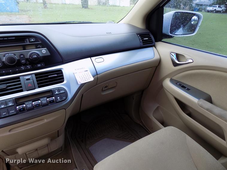 image for item DD3482 2008 Honda Odyssey van
