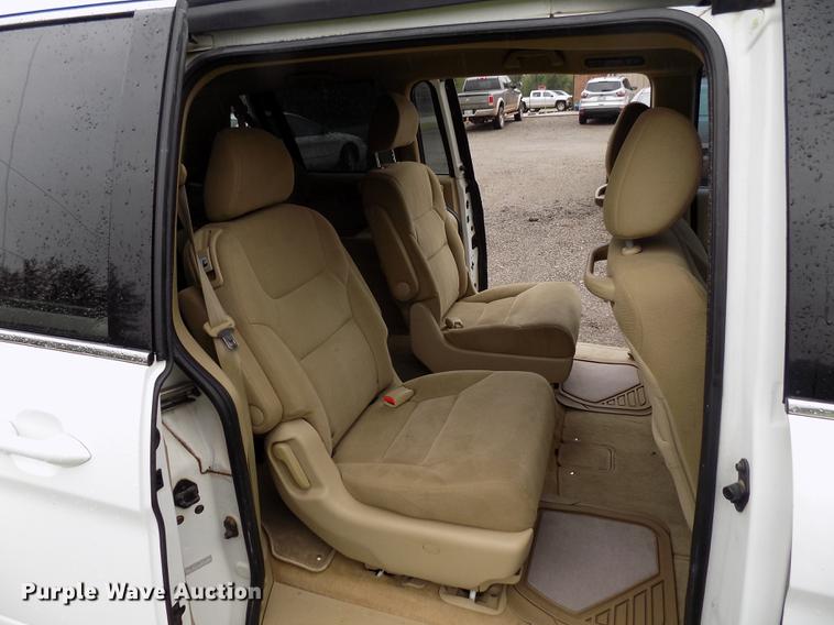 image for item DD3482 2008 Honda Odyssey van