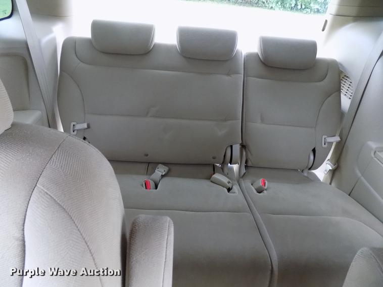 image for item DD3482 2008 Honda Odyssey van