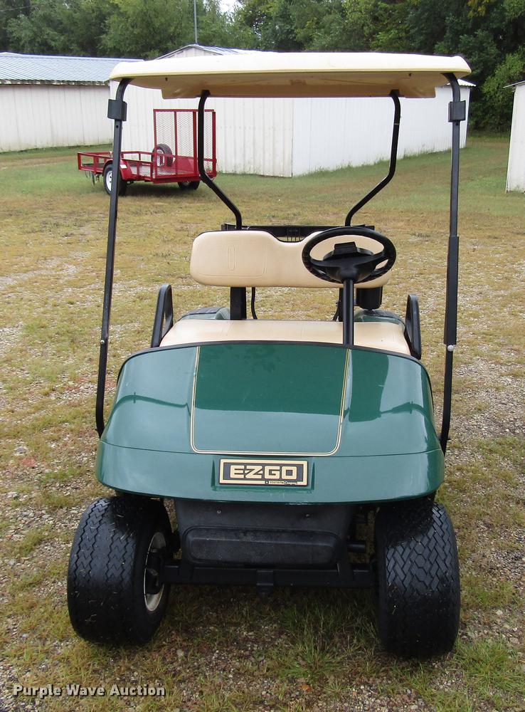 2001 EZ GO TXT golf cart in Abilene, KS Item DD3695 sold Purple Wave