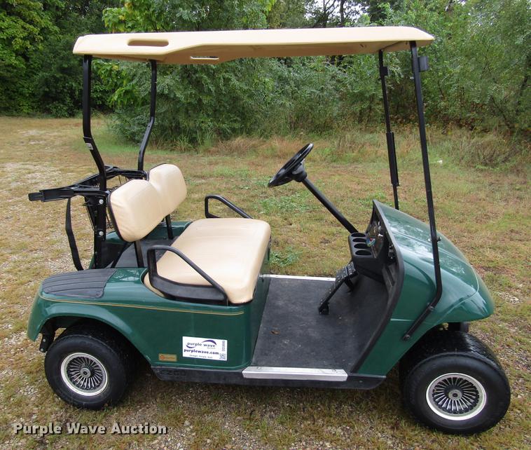 image for item DD3695 2001 EZ GO TXT golf cart