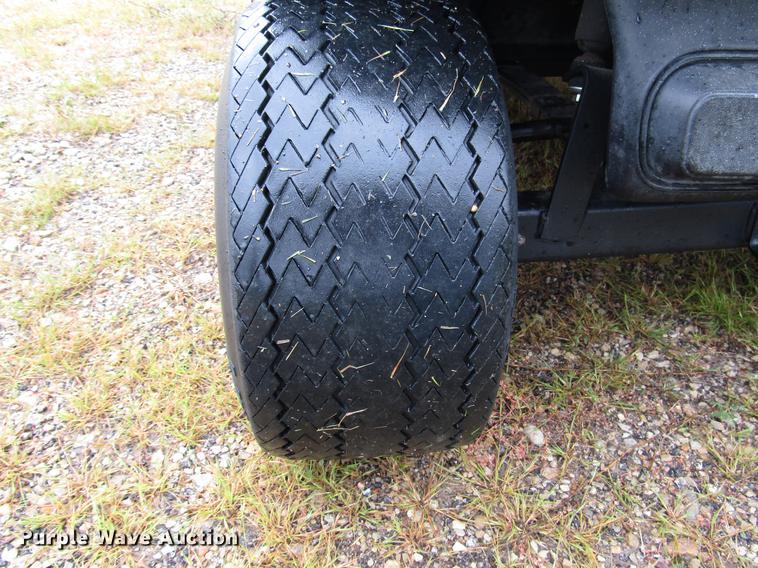 image for item DD3695 2001 EZ GO TXT golf cart