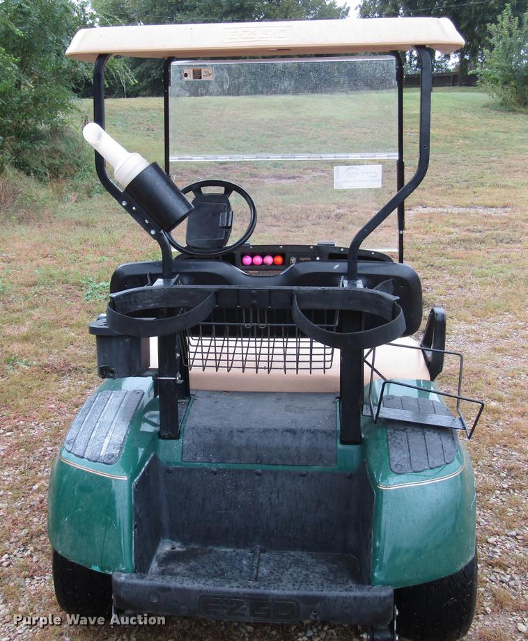 image for item DD3696 2002 EZ GO TXT golf cart