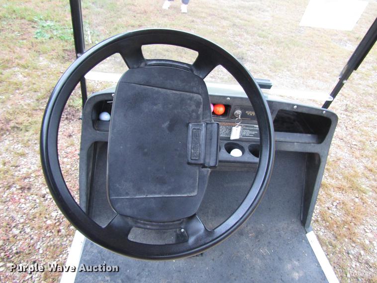 image for item DD3696 2002 EZ GO TXT golf cart