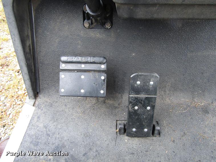 image for item DD3696 2002 EZ GO TXT golf cart