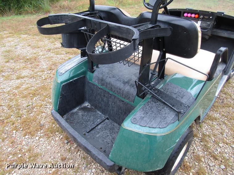 image for item DD3696 2002 EZ GO TXT golf cart