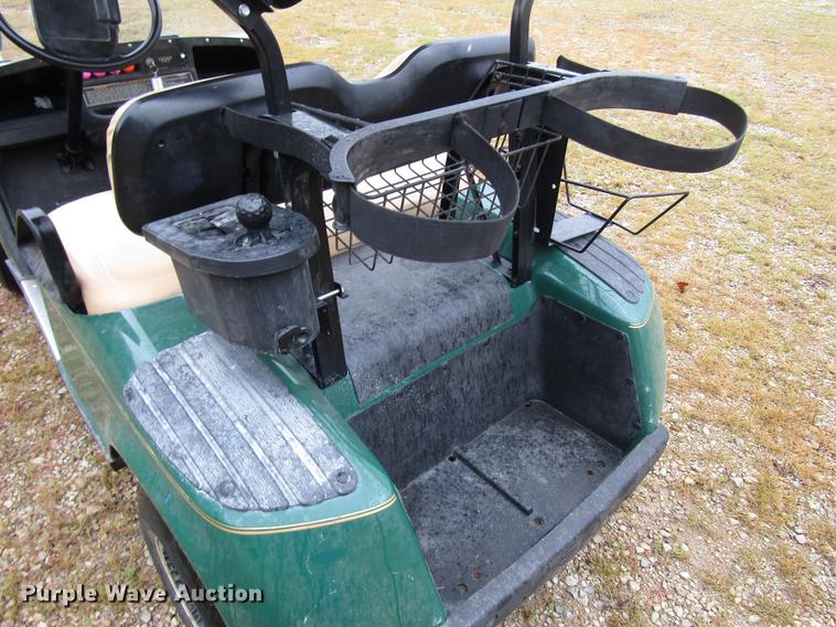 image for item DD3696 2002 EZ GO TXT golf cart