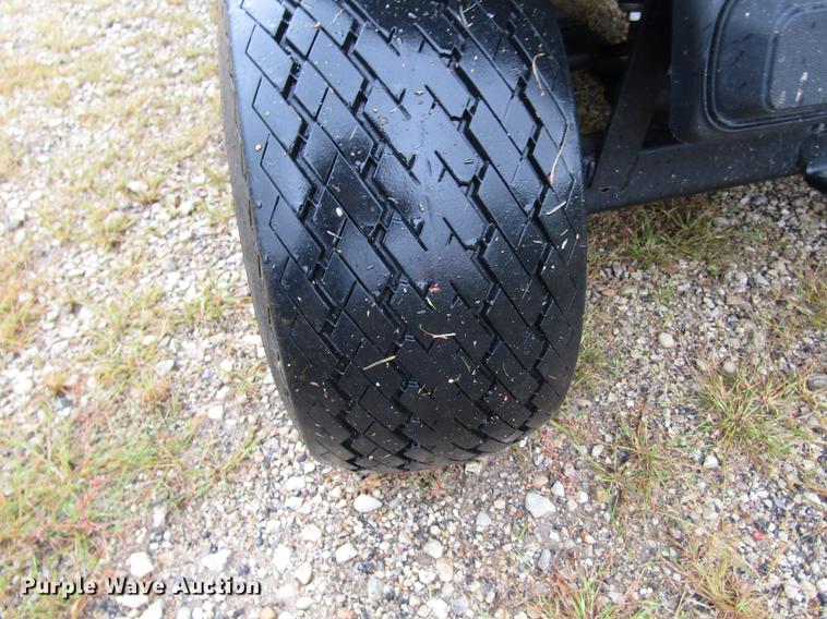 image for item DD3696 2002 EZ GO TXT golf cart