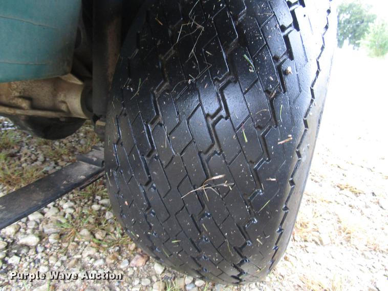 image for item DD3696 2002 EZ GO TXT golf cart