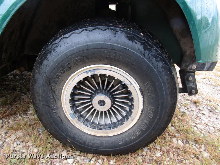 image for item DD3696 2002 EZ GO TXT golf cart