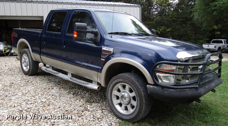 image for item DD3699 2010 Ford F250 Super Duty Crew Cab pickup truck