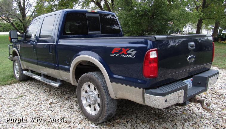 image for item DD3699 2010 Ford F250 Super Duty Crew Cab pickup truck