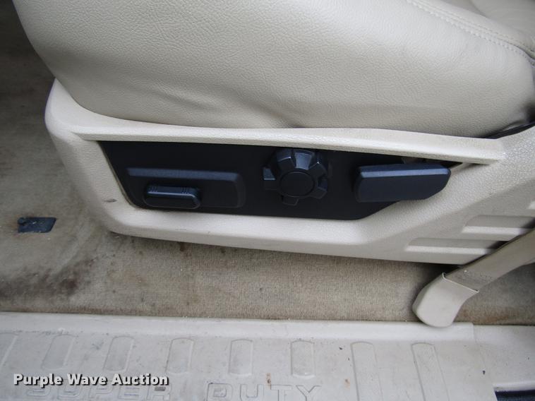 image for item DD3699 2010 Ford F250 Super Duty Crew Cab pickup truck