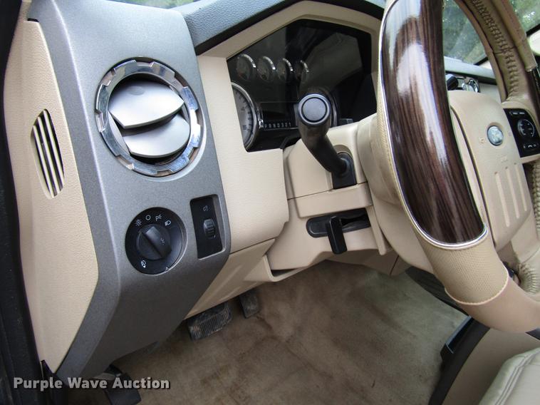 image for item DD3699 2010 Ford F250 Super Duty Crew Cab pickup truck