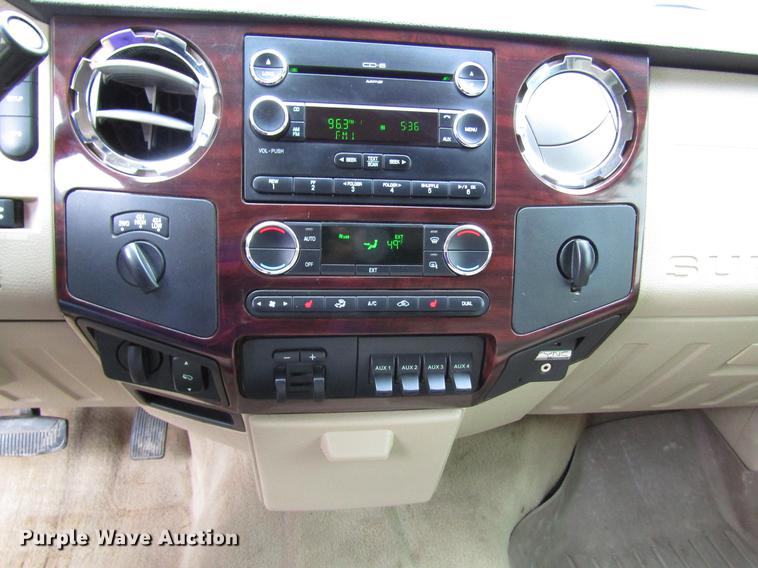 image for item DD3699 2010 Ford F250 Super Duty Crew Cab pickup truck