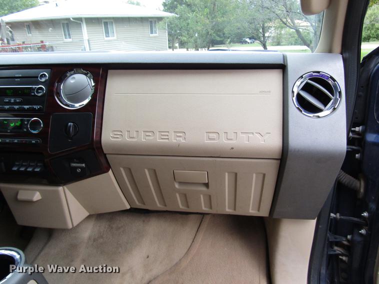 image for item DD3699 2010 Ford F250 Super Duty Crew Cab pickup truck