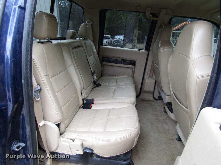 image for item DD3699 2010 Ford F250 Super Duty Crew Cab pickup truck