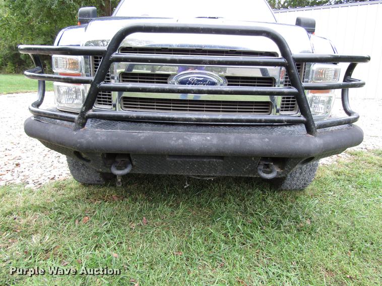 image for item DD3699 2010 Ford F250 Super Duty Crew Cab pickup truck