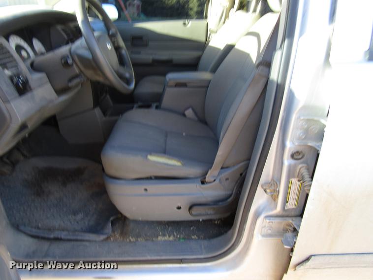 image for item DD3746 2005 Dodge Durango SUV