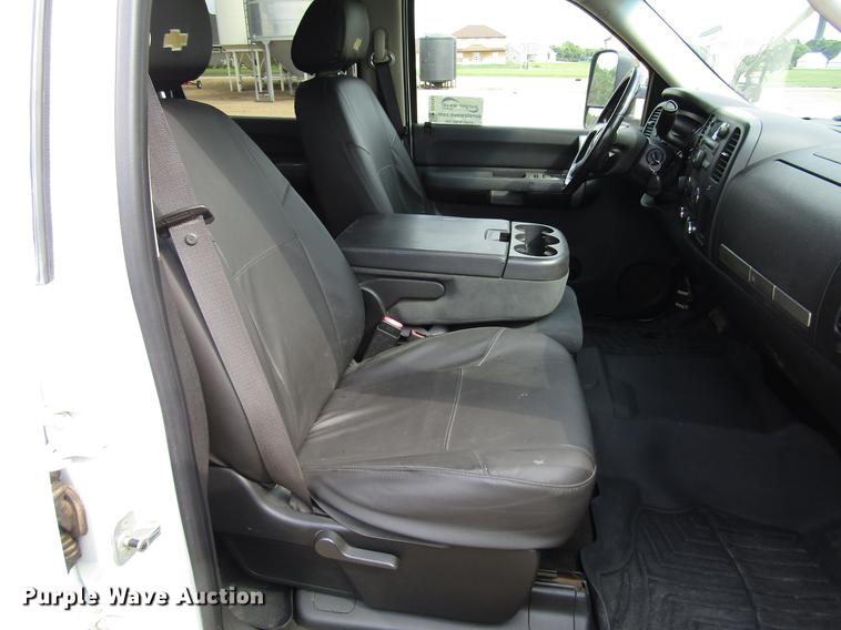 image for item DD4344 2007 Chevrolet Silverado 2500HD Crew Cab pickup truck