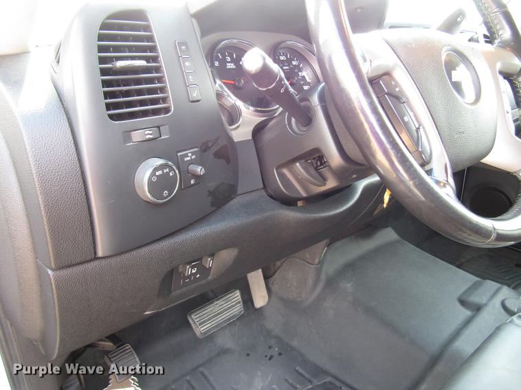 image for item DD4345 2009 Chevrolet Silverado 2500HD Crew Cab pickup truck