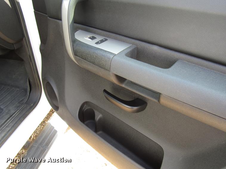 image for item DD4345 2009 Chevrolet Silverado 2500HD Crew Cab pickup truck