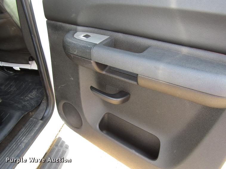 image for item DD4345 2009 Chevrolet Silverado 2500HD Crew Cab pickup truck