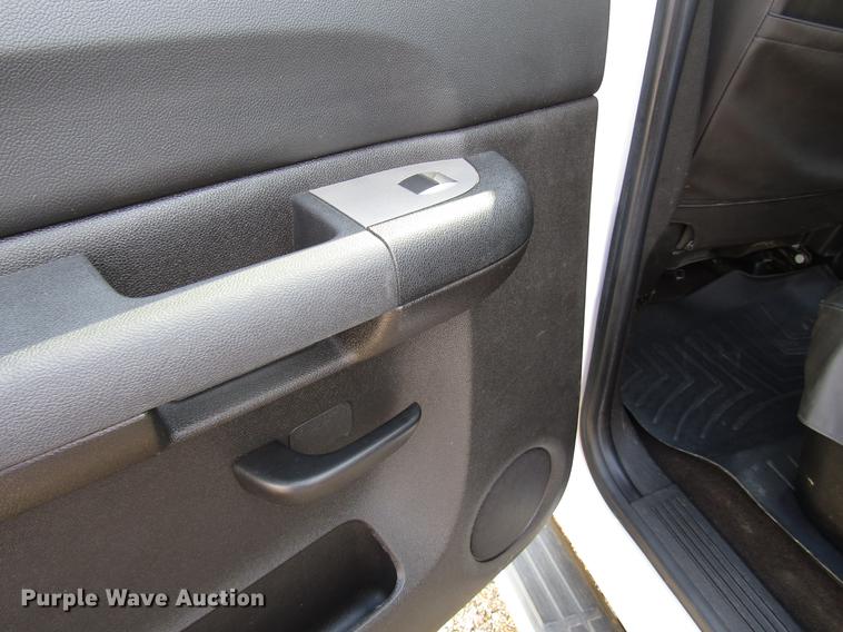 image for item DD4345 2009 Chevrolet Silverado 2500HD Crew Cab pickup truck