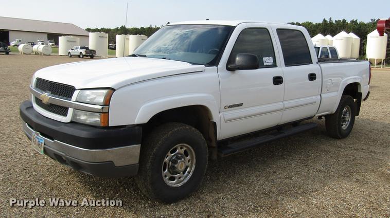 image for item DD4346 2003 Chevrolet Silverado 2500HD Crew Cab pickup truck