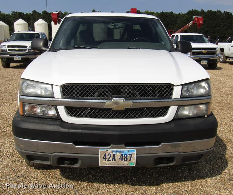 image for item DD4346 2003 Chevrolet Silverado 2500HD Crew Cab pickup truck