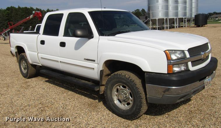 image for item DD4346 2003 Chevrolet Silverado 2500HD Crew Cab pickup truck