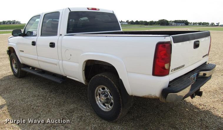 image for item DD4346 2003 Chevrolet Silverado 2500HD Crew Cab pickup truck