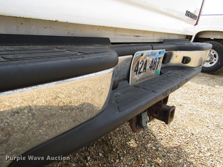 image for item DD4346 2003 Chevrolet Silverado 2500HD Crew Cab pickup truck