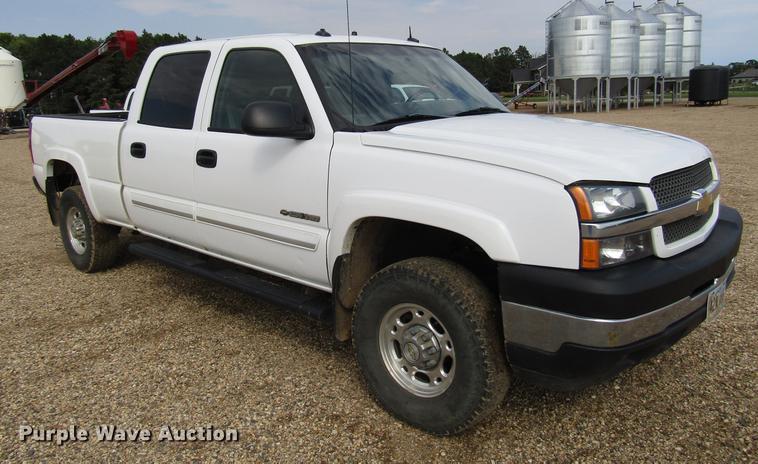 image for item DD4347 2003 Chevrolet Silverado 2500HD Crew Cab pickup truck