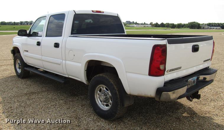 image for item DD4347 2003 Chevrolet Silverado 2500HD Crew Cab pickup truck