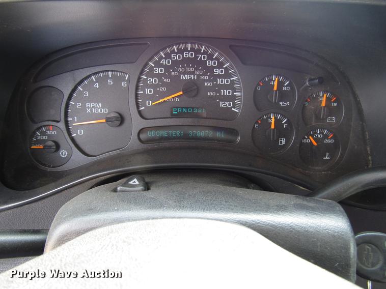 image for item DD4347 2003 Chevrolet Silverado 2500HD Crew Cab pickup truck