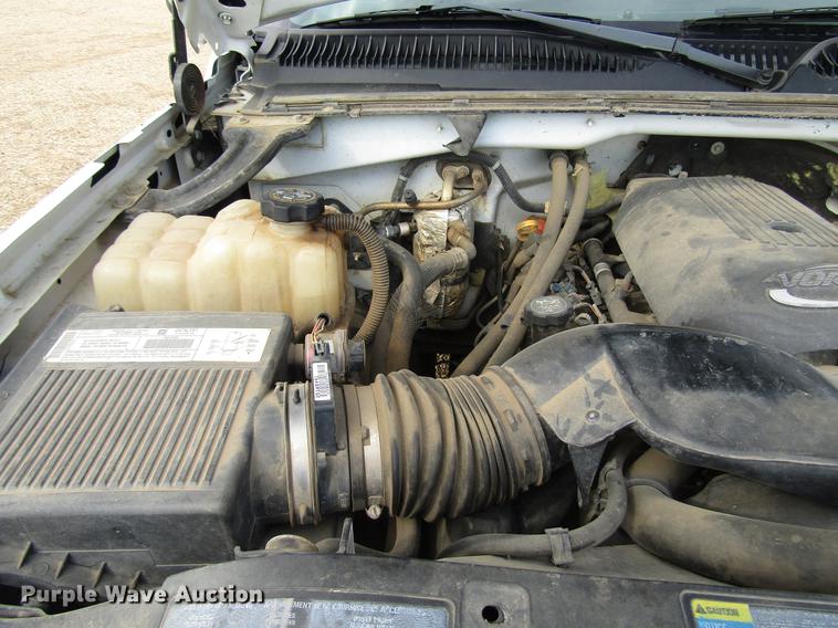 image for item DD4347 2003 Chevrolet Silverado 2500HD Crew Cab pickup truck