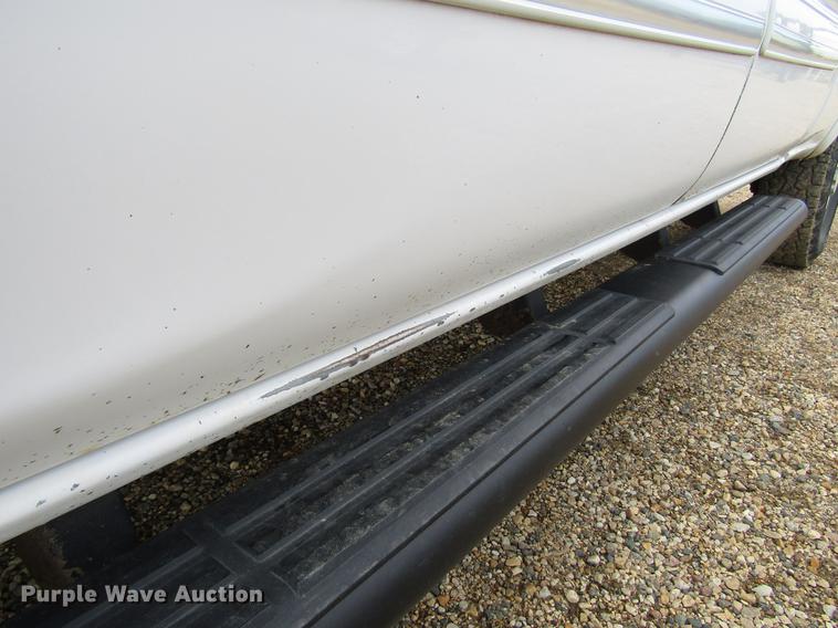 image for item DD4347 2003 Chevrolet Silverado 2500HD Crew Cab pickup truck