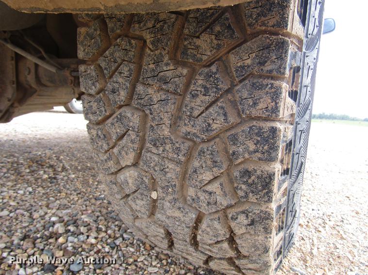 image for item DD4347 2003 Chevrolet Silverado 2500HD Crew Cab pickup truck