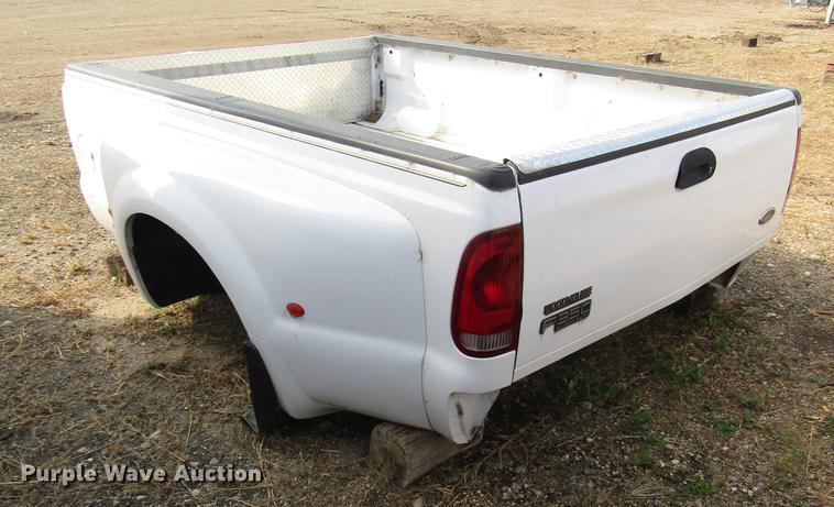 image for item DD4353 Ford F350 pickup bed