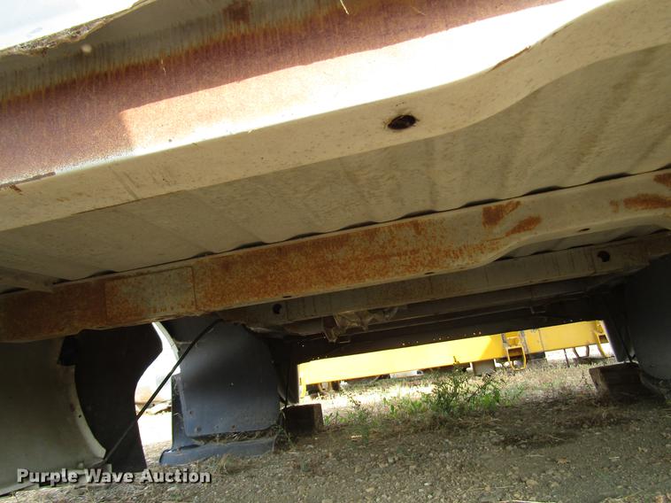 image for item DD4353 Ford F350 pickup bed