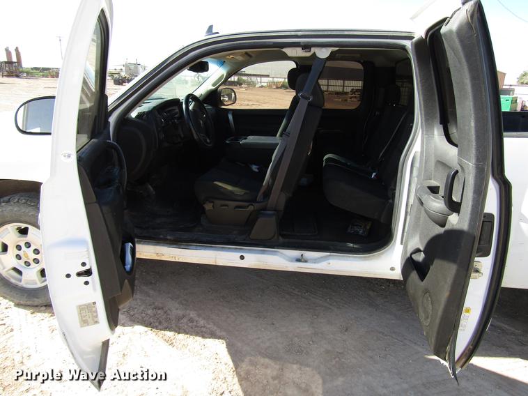 image for item DD4393 2012 Chevrolet Silverado 1500 Ext. Cab pickup truck