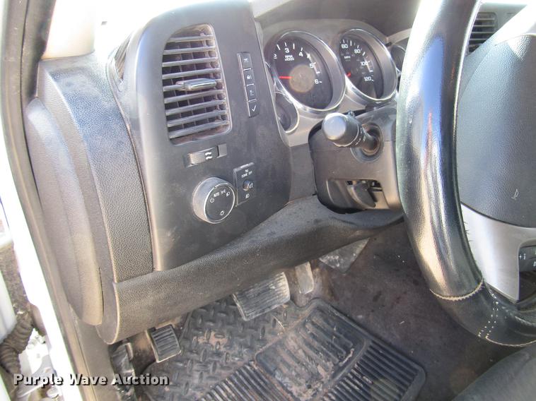 image for item DD4393 2012 Chevrolet Silverado 1500 Ext. Cab pickup truck