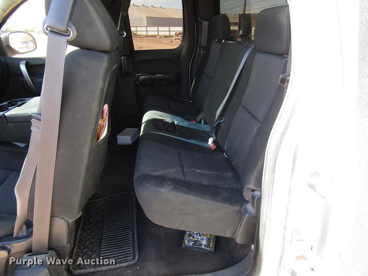 image for item DD4393 2012 Chevrolet Silverado 1500 Ext. Cab pickup truck