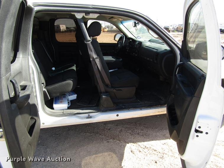 image for item DD4393 2012 Chevrolet Silverado 1500 Ext. Cab pickup truck
