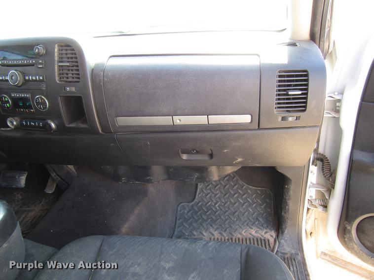 image for item DD4393 2012 Chevrolet Silverado 1500 Ext. Cab pickup truck