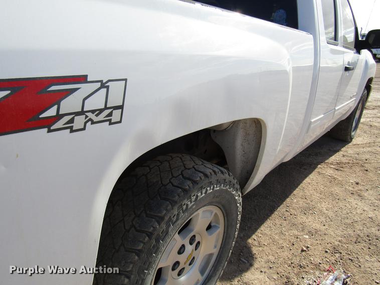 image for item DD4393 2012 Chevrolet Silverado 1500 Ext. Cab pickup truck